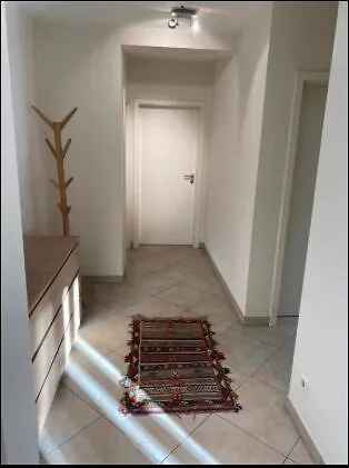 Apartment Well-connected 2 Bedroom Flat With Free Parking *