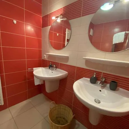 Well-connected 2 Bedroom Flat With Free Parking Apartment Luxembourg